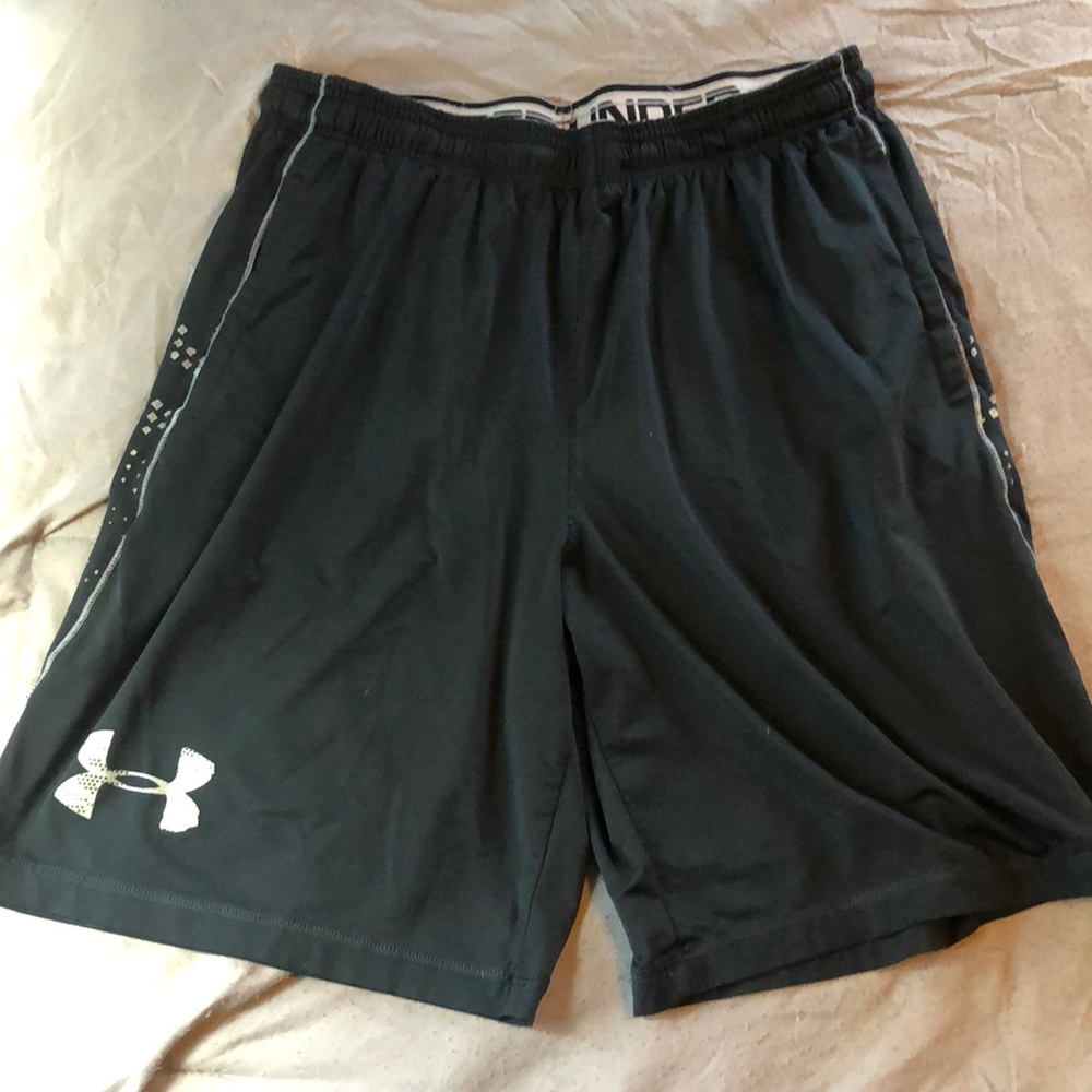 Black under armour athletic shorts